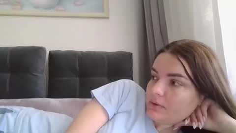 Snapshot of _hidden_frommymoom_ chatting on May 2026 07:37:02 AM Criss4u online show from May 2026 07:37:02 AM