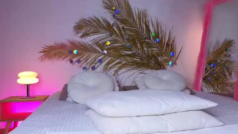 Holly online show from February 2025 06:21:01 AM