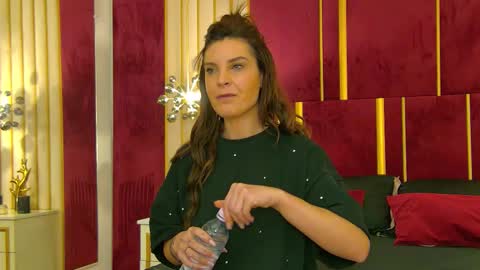 _hot_neighbour online show from February 2026 04:53:02 AM