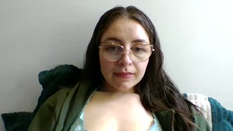 Isa online show from September 2025 05:18:02 PM
