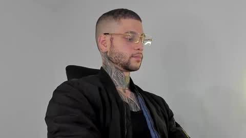 jeison online show from October 2025 12:16:02 AM