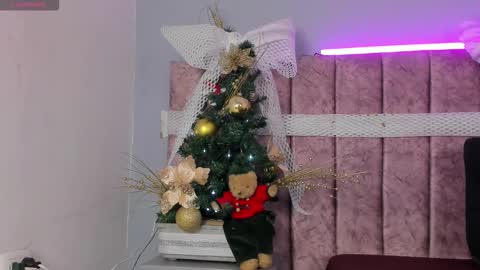 Jasmine online show from December 2025 12:44:02 PM