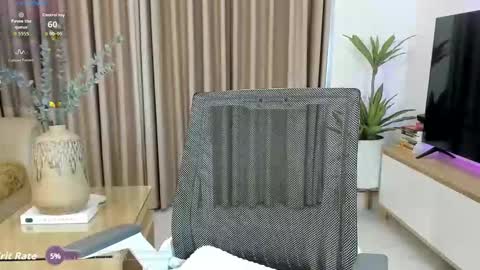 Snapshot of _joliie_ chatting on September 2025 12:12:01 AM _joliie_ online show from September 2025 12:12:01 AM