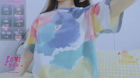 Joly online show from November 2025 02:35:01 AM