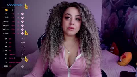 Snapshot of _just_a_queen_3 chatting on December 2024 10:34:02 AM _just_a_queen_3 online show from December 2024 10:34:02 AM