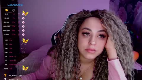 Snapshot of _just_a_queen_3 chatting on December 2024 09:24:02 PM _just_a_queen_3 online show from December 2024 09:24:02 PM
