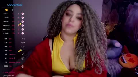Snapshot of _just_a_queen_3 chatting on February 2025 05:51:02 PM _just_a_queen_3 online show from February 2025 05:51:02 PM