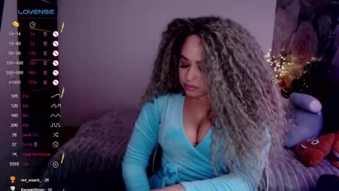 Snapshot of _just_a_queen_3 chatting on February 2025 06:30:02 PM _just_a_queen_3 online show from February 2025 06:30:02 PM