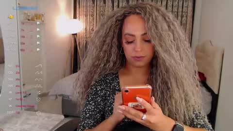 Snapshot of _just_a_queen_3 chatting on September 2025 04:40:02 PM _just_a_queen_3 online show from September 2025 04:40:02 PM
