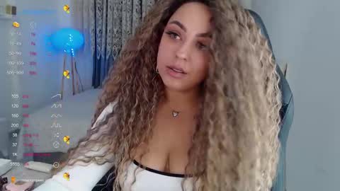 _just_a_queen_3 online show from November 2025 11:07:01 AM