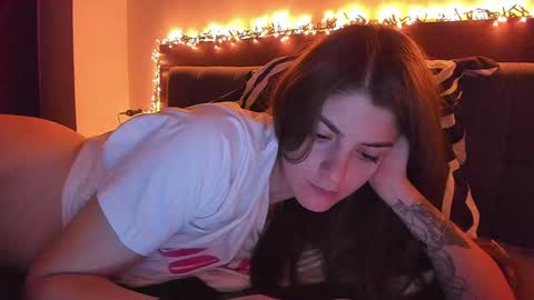 _just_a_simple_girl online show from January 2025 03:09:02 PM