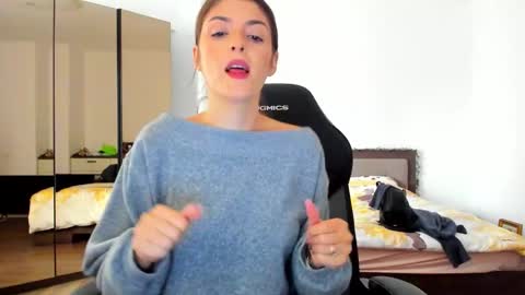 _just_a_simple_girl online show from October 2025 09:38:02 AM