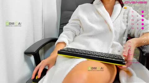 Snapshot of _justcallme_ chatting on February 2025 08:26:01 PM _justcallme_ online show from February 2025 08:26:01 PM