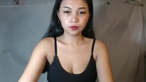 Snapshot of _justrea chatting on May 2026 07:36:02 AM call me rea online show from May 2026 07:36:02 AM