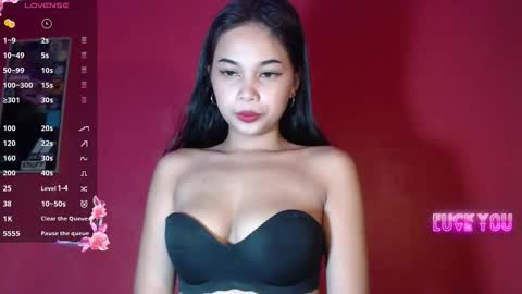 Snapshot of _justrea chatting on May 2026 03:29:02 PM call me rea online show from May 2026 03:29:02 PM