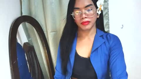 _karie_ online show from October 2025 06:23:01 AM