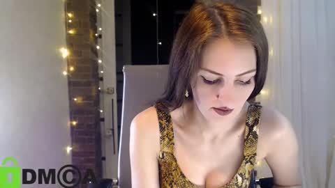  karolina online show from February 2026 06:28:01 PM