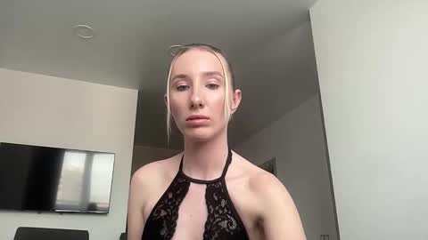 Kelly  online show from April 2026 11:17:01 AM