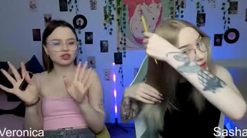 _kitekat_ online show from January 2026 10:18:01 AM