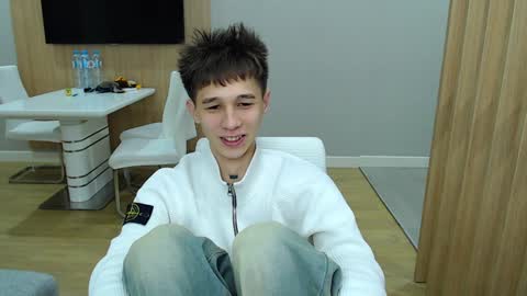 Snapshot of _kurt chatting on December 2024 12:02:01 AM Kurt online show from December 2024 12:02:01 AM