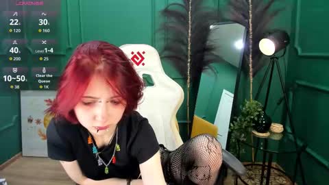 _l_o_r_r_y_ online show from November 2025 01:45:01 PM