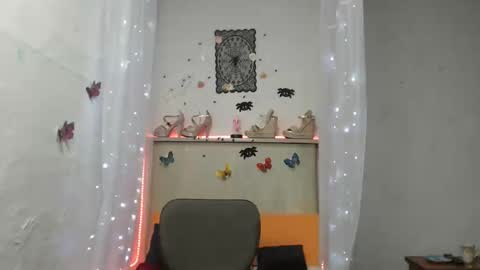 SANDRA online show from October 2025 06:03:02 AM