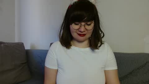 Snapshot of _lalilu_ chatting on December 2024 10:32:01 AM _lalilu_ online show from December 2024 10:32:01 AM