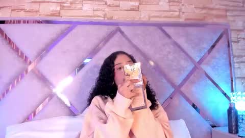 Lanna  online show from October 2025 10:55:01 AM