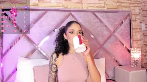 Lanna  online show from November 2025 11:21:01 AM