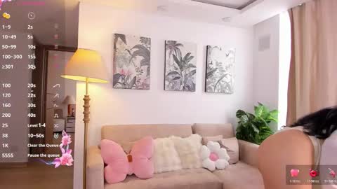 Snapshot of _lina7 chatting on December 2025 07:18:01 PM Lina. online show from December 2025 07:18:01 PM