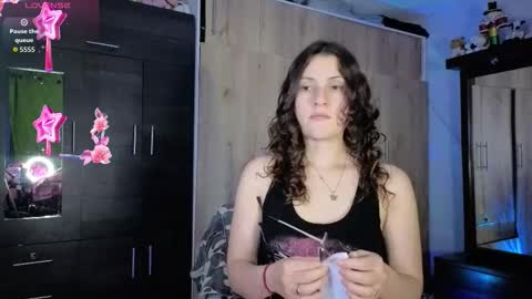 Snapshot of _lindasy_ chatting on February 2026 04:42:01 AM Lindasy online show from February 2026 04:42:01 AM