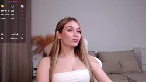 Amelia                        online show from April 2026 09:06:02 PM