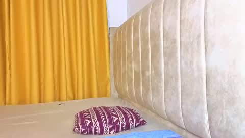 Snapshot of _littlevenus chatting on November 2025 12:11:02 AM Littlevenus online show from November 2025 12:11:02 AM