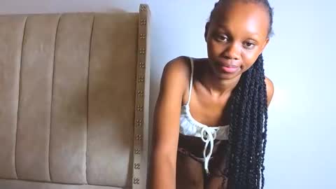 Snapshot of _littlevenus chatting on November 2025 12:54:01 AM Littlevenus online show from November 2025 12:54:01 AM