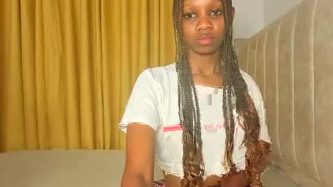 Snapshot of _littlevenus chatting on November 2025 11:19:02 PM Littlevenus online show from November 2025 11:19:02 PM