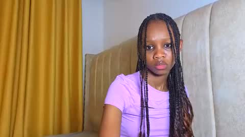 Snapshot of _littlevenus chatting on December 2025 11:21:01 PM Littlevenus online show from December 2025 11:21:01 PM