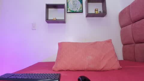 Snapshot of _lorrayne_ chatting on February 2025 11:55:01 AM Lorrayne online show from February 2025 11:55:01 AM