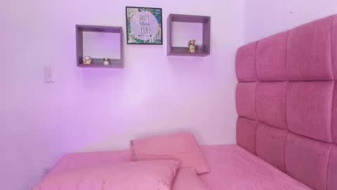 Snapshot of _lorrayne_ chatting on February 2025 11:53:01 AM Lorrayne online show from February 2025 11:53:01 AM