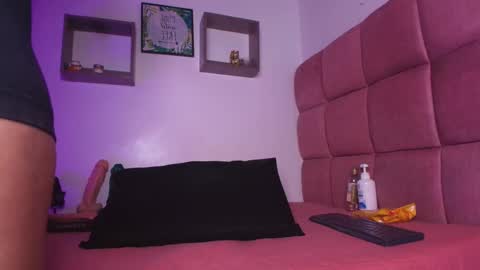 Snapshot of _lorrayne_ chatting on February 2025 11:55:01 AM Lorrayne online show from February 2025 11:55:01 AM