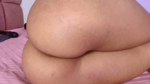 Snapshot of _lorrayne_ chatting on March 2025 06:00:01 PM Lorrayne online show from March 2025 06:00:01 PM