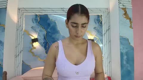 Snapshot of _lorrayne_ chatting on September 2025 12:07:01 PM Lorrayne online show from September 2025 12:07:01 PM