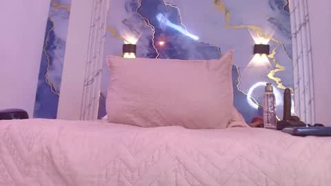 Snapshot of _lorrayne_ chatting on September 2025 12:32:01 PM Lorrayne online show from September 2025 12:32:01 PM