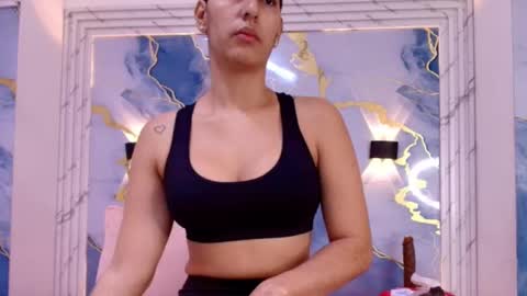 Snapshot of _lorrayne_ chatting on October 2025 12:03:01 PM Lorrayne online show from October 2025 12:03:01 PM