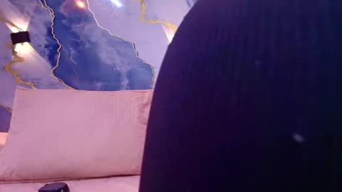 Snapshot of _lorrayne_ chatting on October 2025 12:04:02 PM Lorrayne online show from October 2025 12:04:02 PM