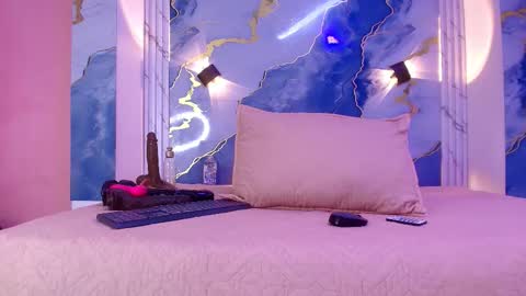 Snapshot of _lorrayne_ chatting on October 2025 12:09:01 PM Lorrayne online show from October 2025 12:09:01 PM