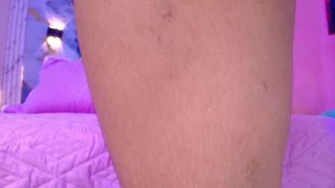 Snapshot of _lorrayne_ chatting on November 2025 12:05:02 PM Lorrayne online show from November 2025 12:05:02 PM