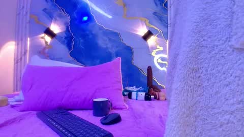 Snapshot of _lorrayne_ chatting on November 2025 12:30:01 PM Lorrayne online show from November 2025 12:30:01 PM