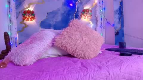 Snapshot of _lorrayne_ chatting on December 2025 12:14:02 PM Lorrayne online show from December 2025 12:14:02 PM