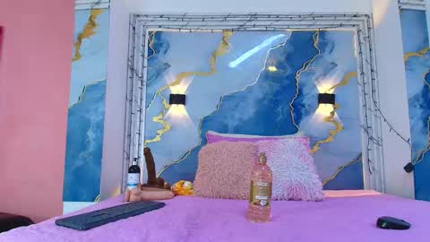 Snapshot of _lorrayne_ chatting on January 2026 12:09:02 PM Lorrayne online show from January 2026 12:09:02 PM