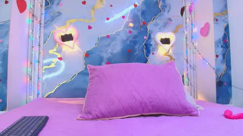 Snapshot of _lorrayne_ chatting on February 2026 12:03:01 PM Lorrayne online show from February 2026 12:03:01 PM